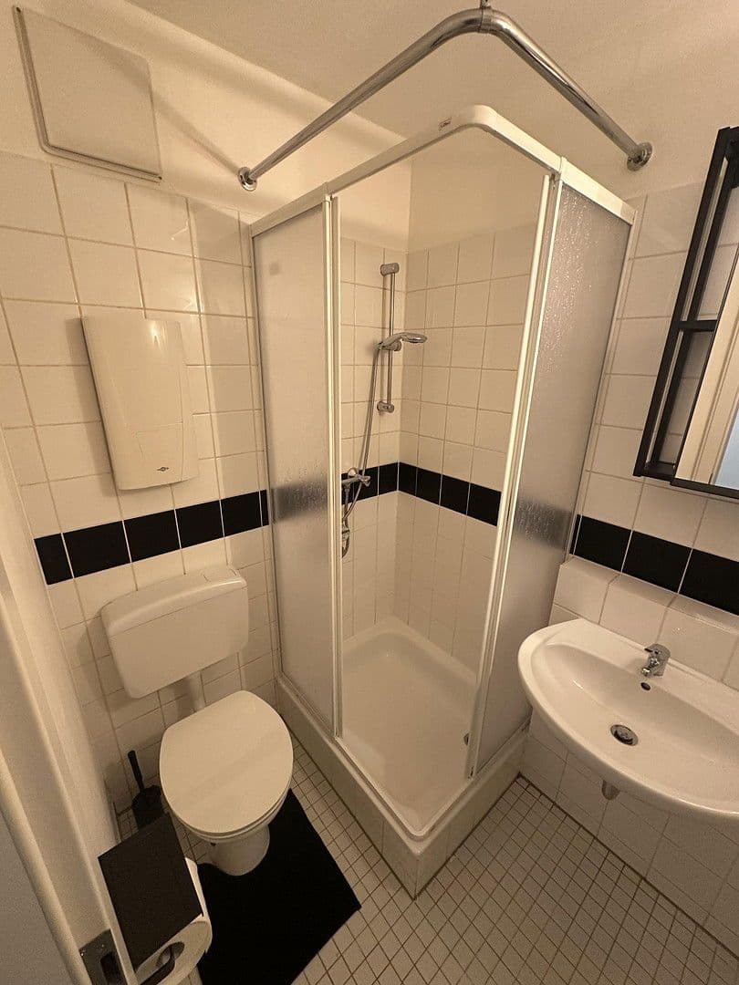 Pronájem bytu 1+1 21 m², Gaußstraße 77, Saarbrücken, Země Sársko Pronájem bytu 1+1 21 m², Gaußstraße 77, Saarbrücken, Země Sársko