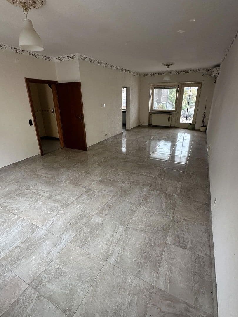 Prodej domu 161 m², pozemek 350 m², Str. des 13. Januar 268, Völklingen, Země Sársko Prodej domu 161 m², pozemek 350 m², Str. des 13. Januar 268, Völklingen, Země Sársko