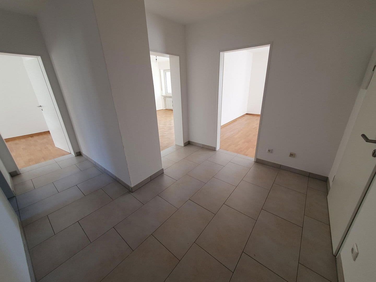 Pronájem bytu 3+1 73 m², Friedenstraße 27, Vaterstetten, Bavorsko Pronájem bytu 3+1 73 m², Friedenstraße 27, Vaterstetten, Bavorsko