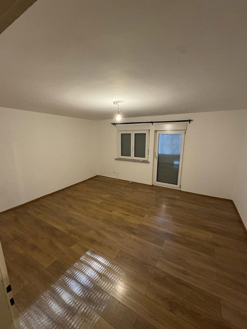 Pronájem bytu 3+1 72 m², Häuser Weg 3, Böblingen, Bádensko-Württembersko Pronájem bytu 3+1 72 m², Häuser Weg 3, Böblingen, Bádensko-Württembersko