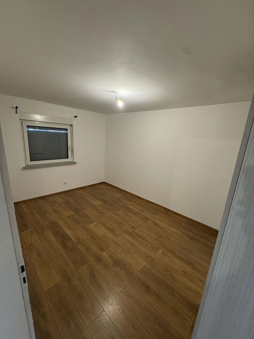Pronájem bytu 3+1 72 m², Häuser Weg 3, Böblingen, Bádensko-Württembersko Pronájem bytu 3+1 72 m², Häuser Weg 3, Böblingen, Bádensko-Württembersko