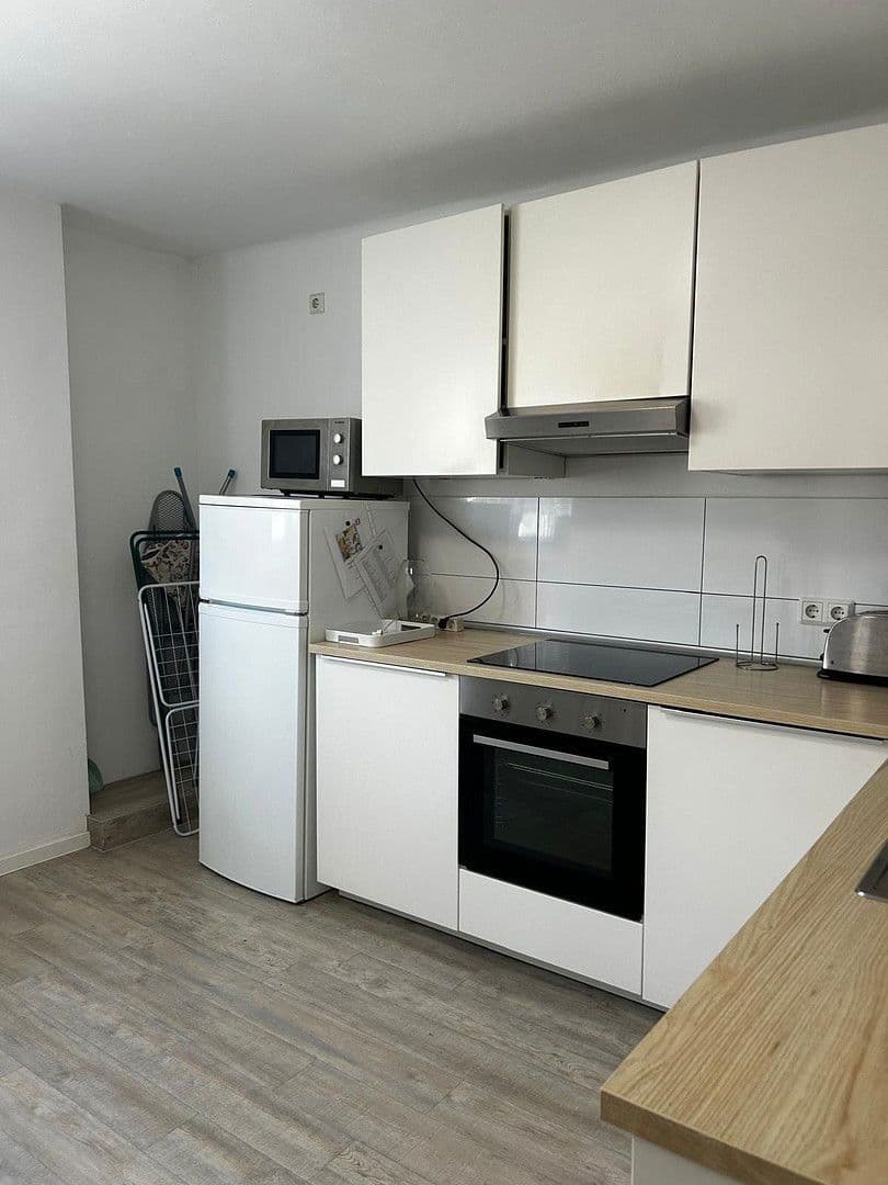 Pronájem bytu 2+1 55 m², Fasanenstraße 18, Mannheim, Bádensko-Württembersko Pronájem bytu 2+1 55 m², Fasanenstraße 18, Mannheim, Bádensko-Württembersko