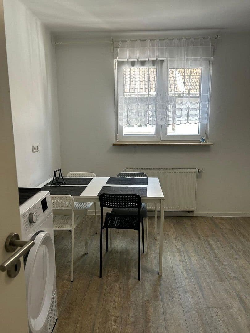 Pronájem bytu 2+1 55 m², Fasanenstraße 18, Mannheim, Bádensko-Württembersko Pronájem bytu 2+1 55 m², Fasanenstraße 18, Mannheim, Bádensko-Württembersko