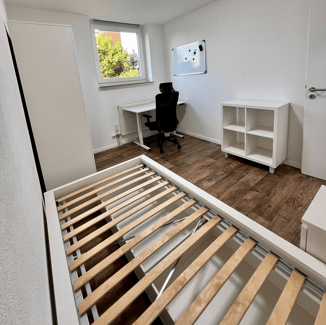 Pronájem bytu 4+1 100 m², Am Europakanal 36, Erlangen, Bavorsko Pronájem bytu 4+1 100 m², Am Europakanal 36, Erlangen, Bavorsko