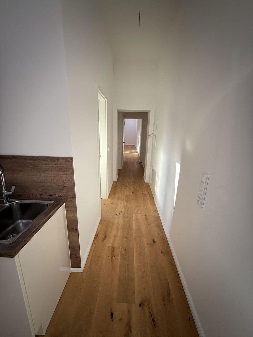 Pronájem bytu 3+1 99 m², Blissestraße, Berlin, Berlín Pronájem bytu 3+1 99 m², Blissestraße, Berlin, Berlín