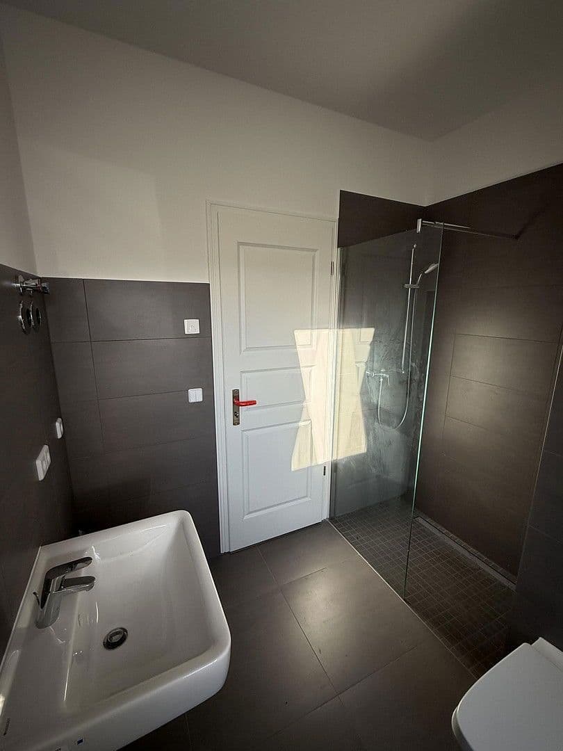 Pronájem bytu 3+1 99 m², Blissestraße, Berlin, Berlín Pronájem bytu 3+1 99 m², Blissestraße, Berlin, Berlín