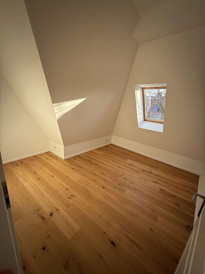 Pronájem bytu 3+1 99 m², Blissestraße, Berlin, Berlín Pronájem bytu 3+1 99 m², Blissestraße, Berlin, Berlín