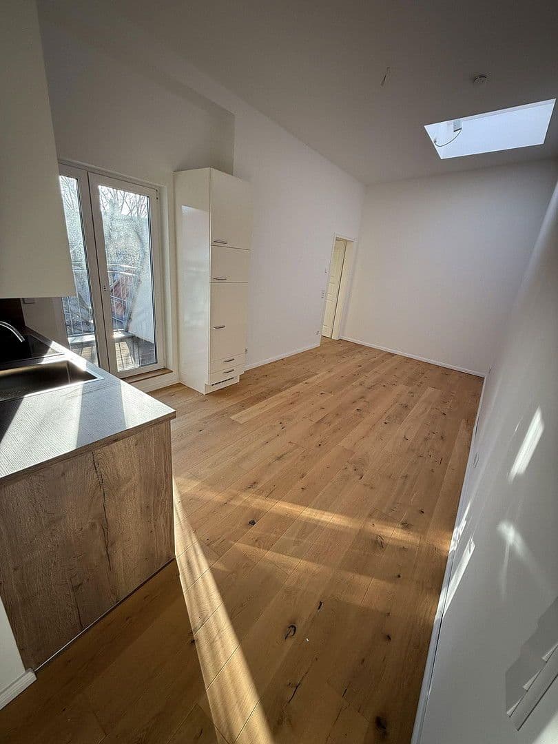 Pronájem bytu 3+1 99 m², Blissestraße, Berlin, Berlín Pronájem bytu 3+1 99 m², Blissestraße, Berlin, Berlín