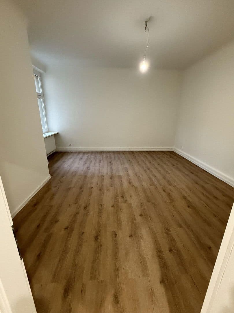 Pronájem bytu 2+1 85 m², Provinzstraße, Berlin, Berlín Pronájem bytu 2+1 85 m², Provinzstraße, Berlin, Berlín