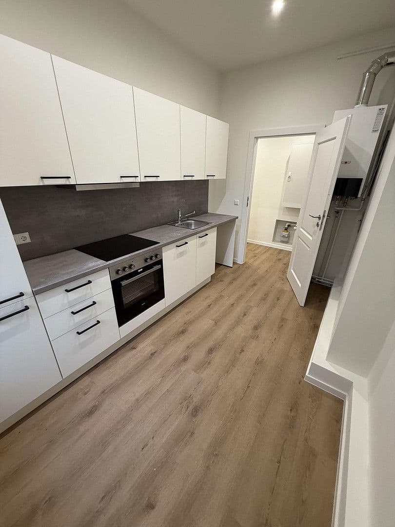 Pronájem bytu 2+1 85 m², Provinzstraße, Berlin, Berlín Pronájem bytu 2+1 85 m², Provinzstraße, Berlin, Berlín