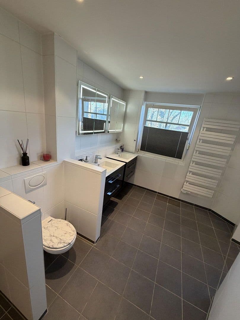 Prodej bytu 3+kk 117 m², Saseler Chaussee 240, Hamburg, Hamburg Prodej bytu 3+kk 117 m², Saseler Chaussee 240, Hamburg, Hamburg