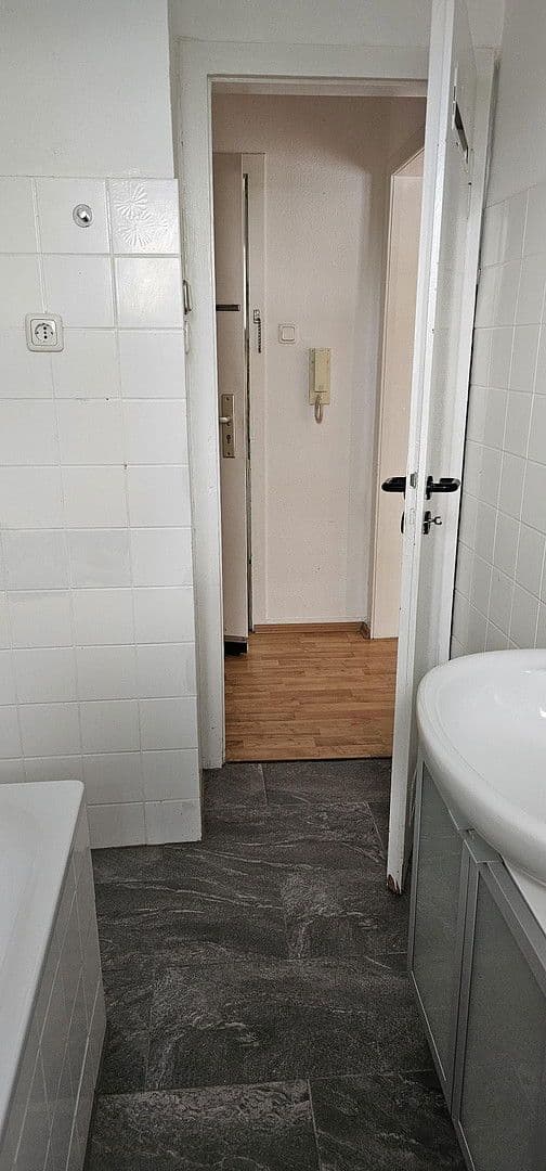 Pronájem bytu 2+1 42 m², Mönchengladbach, Severní Porýní-Vestfálsko Pronájem bytu 2+1 42 m², Mönchengladbach, Severní Porýní-Vestfálsko