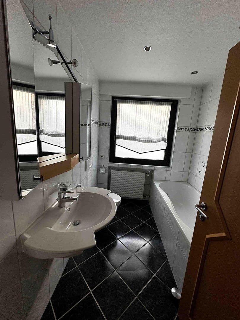 Prodej domu 275 m², pozemek 699 m², Horneburger Str. 59, Oer-Erkenschwick, Severní Porýní-Vestfálsko Prodej domu 275 m², pozemek 699 m², Horneburger Str. 59, Oer-Erkenschwick, Severní Porýní-Vestfálsko