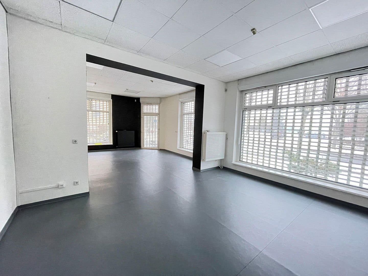 Pronájem nebytového prostoru 164 m², Bahnhofstr. 14, Biesenthal, Braniborsko Pronájem nebytového prostoru 164 m², Bahnhofstr. 14, Biesenthal, Braniborsko