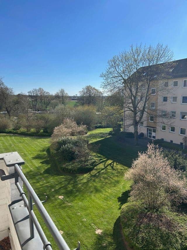 Pronájem bytu 3+1 69 m², Militschstr. 52, Braunschweig, Dolní Sasko Pronájem bytu 3+1 69 m², Militschstr. 52, Braunschweig, Dolní Sasko