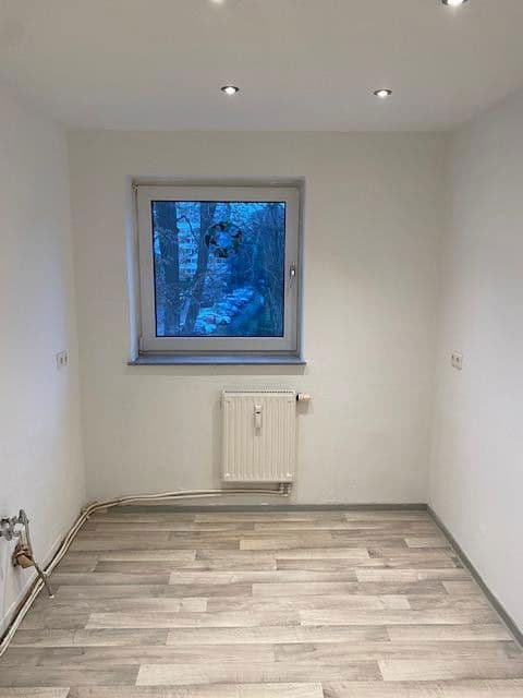 Pronájem bytu 3+1 69 m², Militschstr. 52, Braunschweig, Dolní Sasko Pronájem bytu 3+1 69 m², Militschstr. 52, Braunschweig, Dolní Sasko