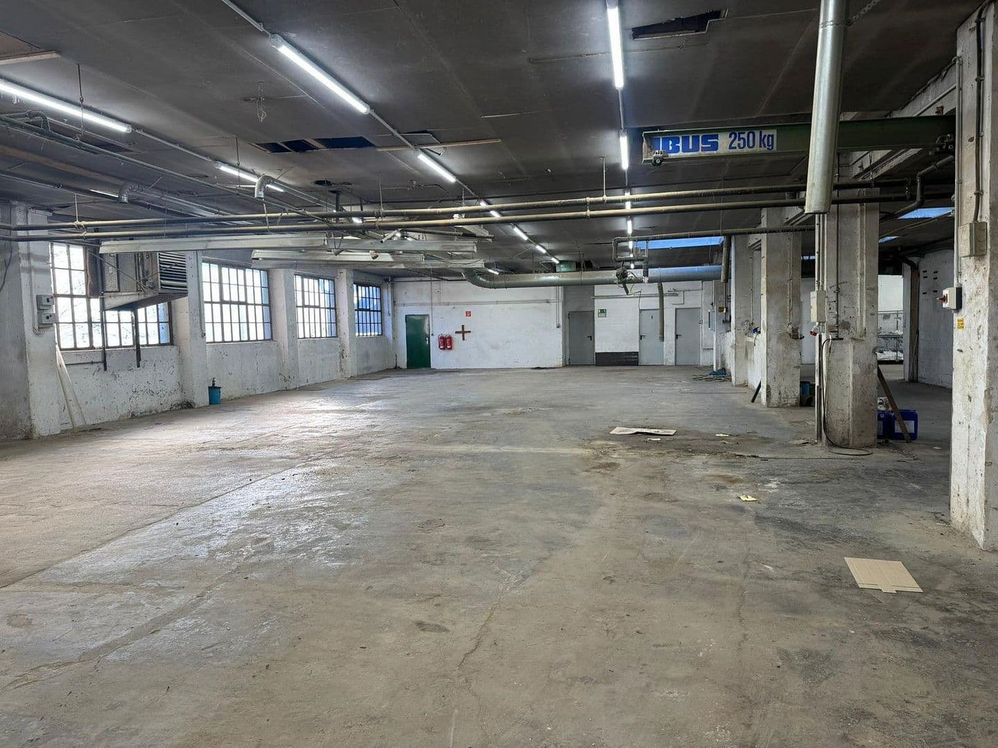 Prodej nebytového prostoru 3.216 m², Balve, Severní Porýní-Vestfálsko Prodej nebytového prostoru 3.216 m², Balve, Severní Porýní-Vestfálsko