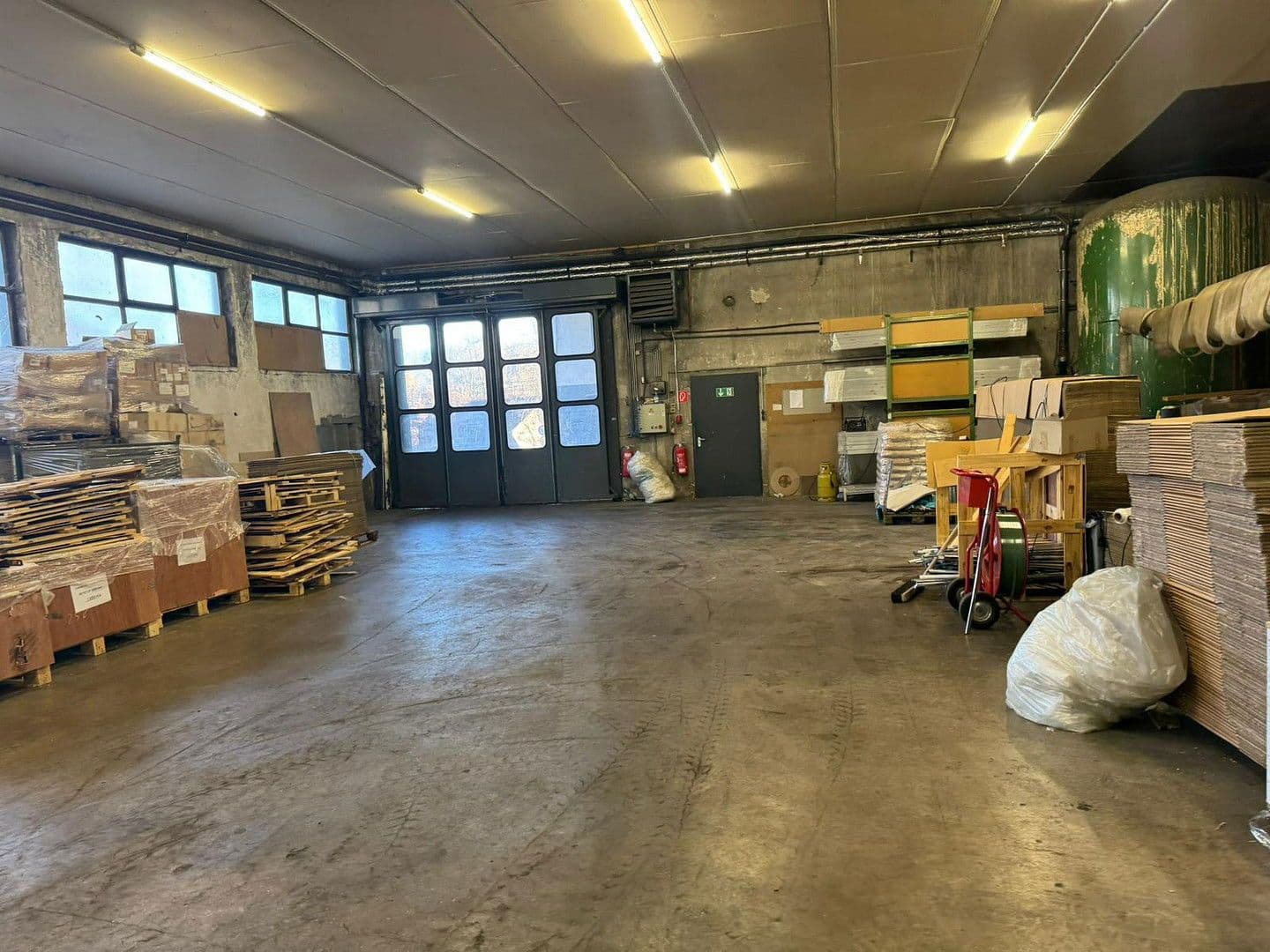 Prodej nebytového prostoru 3.216 m², Balve, Severní Porýní-Vestfálsko Prodej nebytového prostoru 3.216 m², Balve, Severní Porýní-Vestfálsko