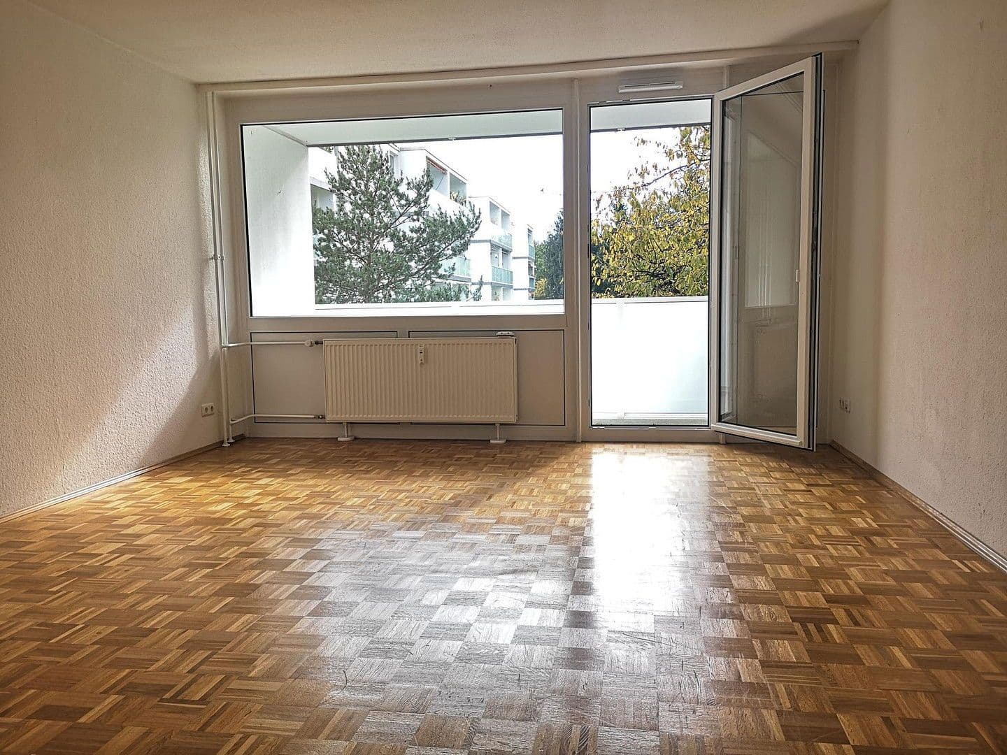 Pronájem bytu 3+1 75 m², Heiglhofstraße 80, München, Bavorsko Pronájem bytu 3+1 75 m², Heiglhofstraße 80, München, Bavorsko