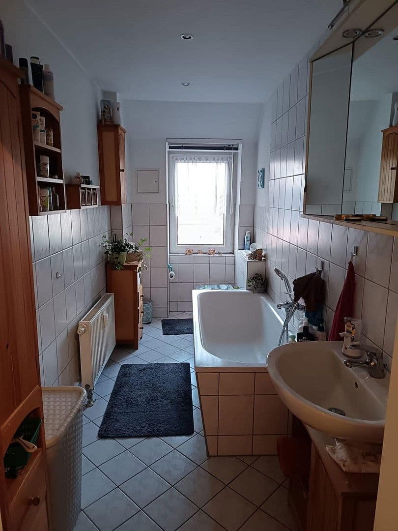 Pronájem bytu 4+1 91 m², Leipziger Strasse 60, Leipzig, Sasko Pronájem bytu 4+1 91 m², Leipziger Strasse 60, Leipzig, Sasko