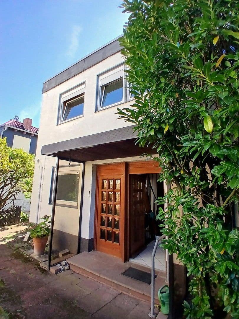 Prodej domu 140 m², pozemek 446 m², Seeheim-Jugenheim, Hessen Prodej domu 140 m², pozemek 446 m², Seeheim-Jugenheim, Hessen