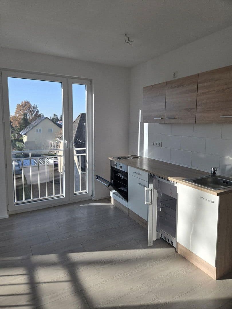 Pronájem bytu 2+1 34 m², Bruchmühler Str. 77, Fredersdorf-Vogelsdorf, Braniborsko Pronájem bytu 2+1 34 m², Bruchmühler Str. 77, Fredersdorf-Vogelsdorf, Braniborsko