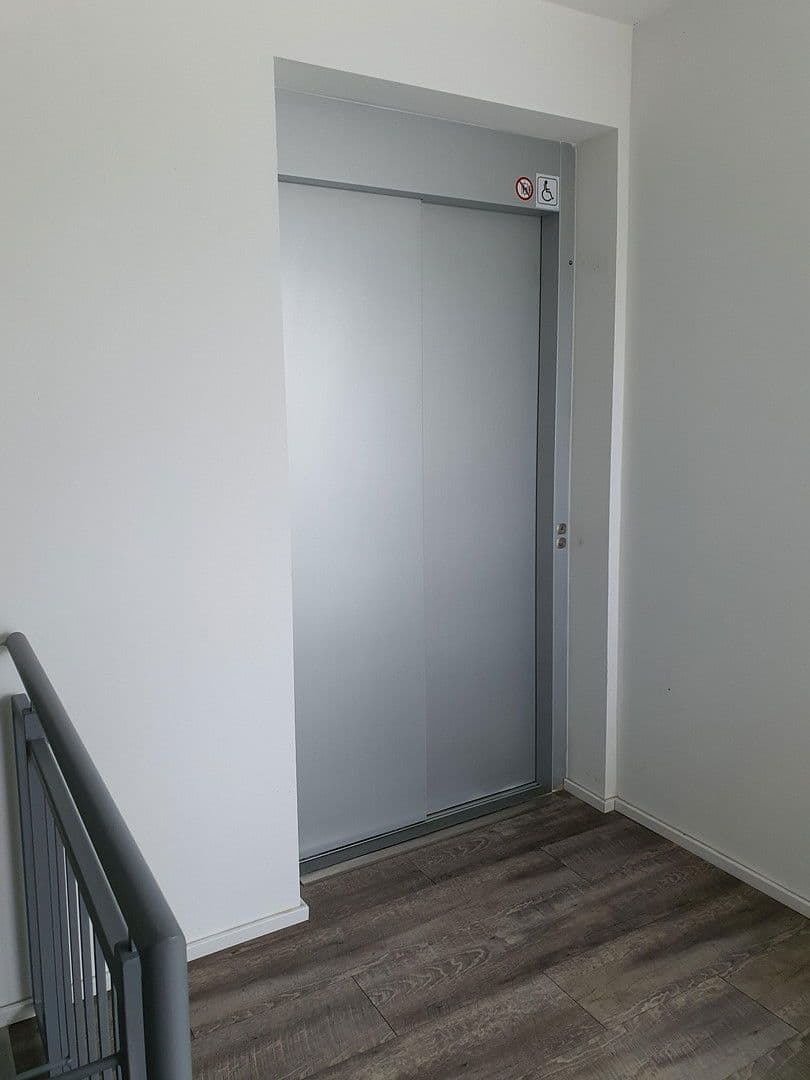 Pronájem bytu 2+1 34 m², Bruchmühler Str. 77, Fredersdorf-Vogelsdorf, Braniborsko Pronájem bytu 2+1 34 m², Bruchmühler Str. 77, Fredersdorf-Vogelsdorf, Braniborsko
