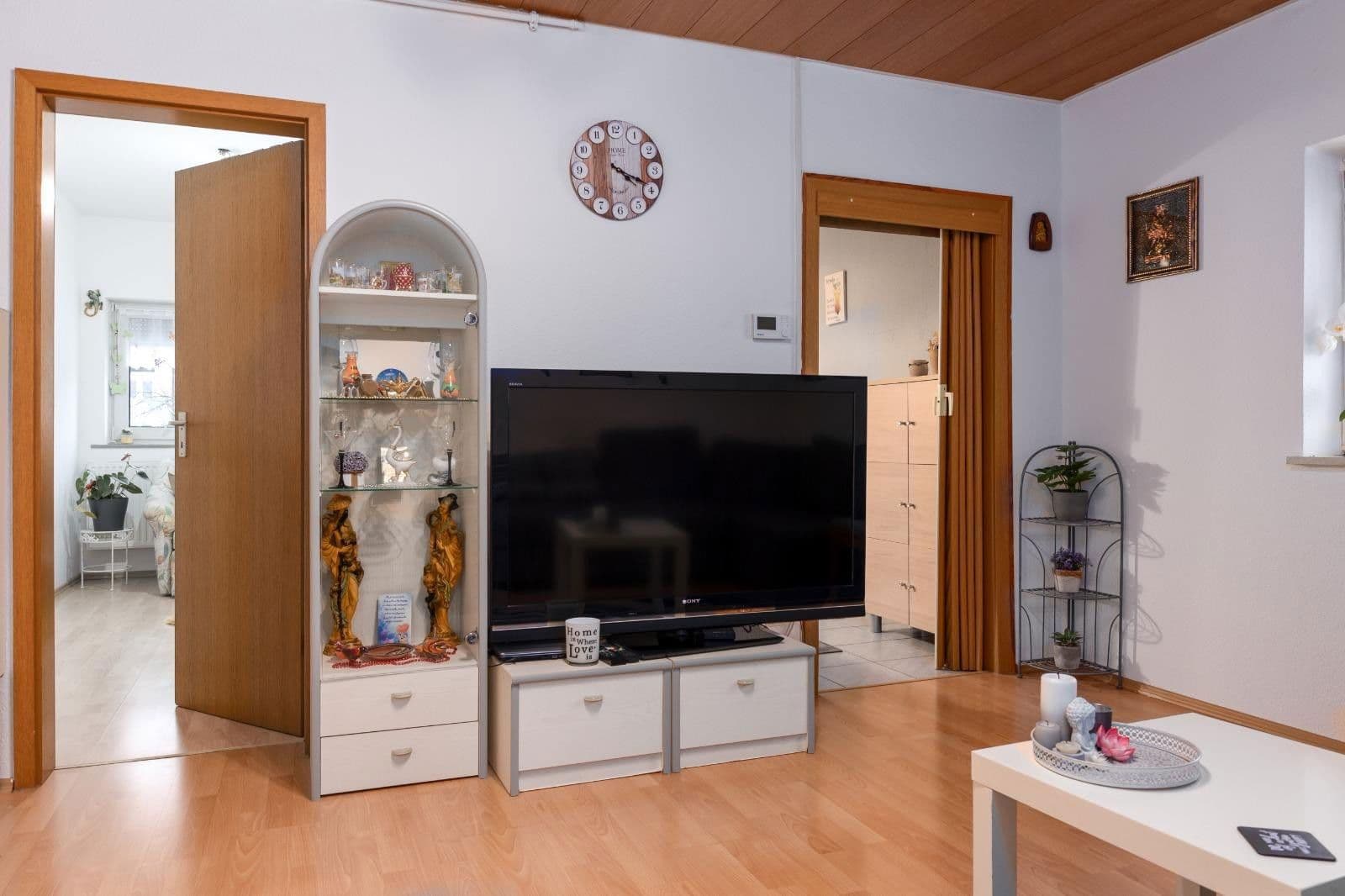 Pronájem bytu 3+1 53 m², Villingen-Schwenningen, Bádensko-Württembersko Pronájem bytu 3+1 53 m², Villingen-Schwenningen, Bádensko-Württembersko