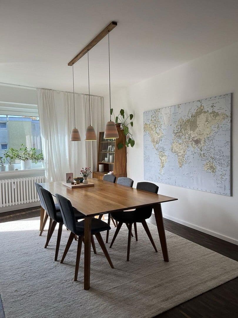 Prodej bytu 6+1 142 m², Berlin, Berlín Prodej bytu 6+1 142 m², Berlin, Berlín