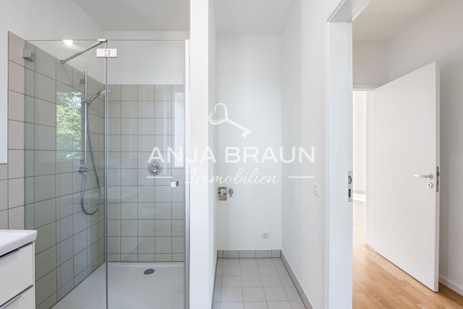 Pronájem bytu 2+1 77 m², Hamburg, Hamburg Pronájem bytu 2+1 77 m², Hamburg, Hamburg