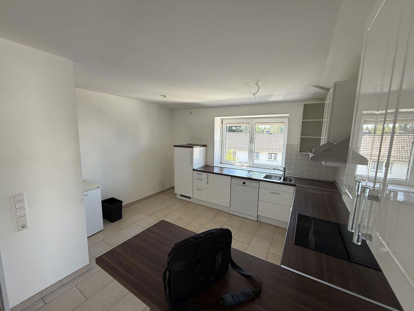 Pronájem bytu 4+1 130 m², Fischbacherstrasse 22, Kelkheim (Taunus), Hessen Pronájem bytu 4+1 130 m², Fischbacherstrasse 22, Kelkheim (Taunus), Hessen