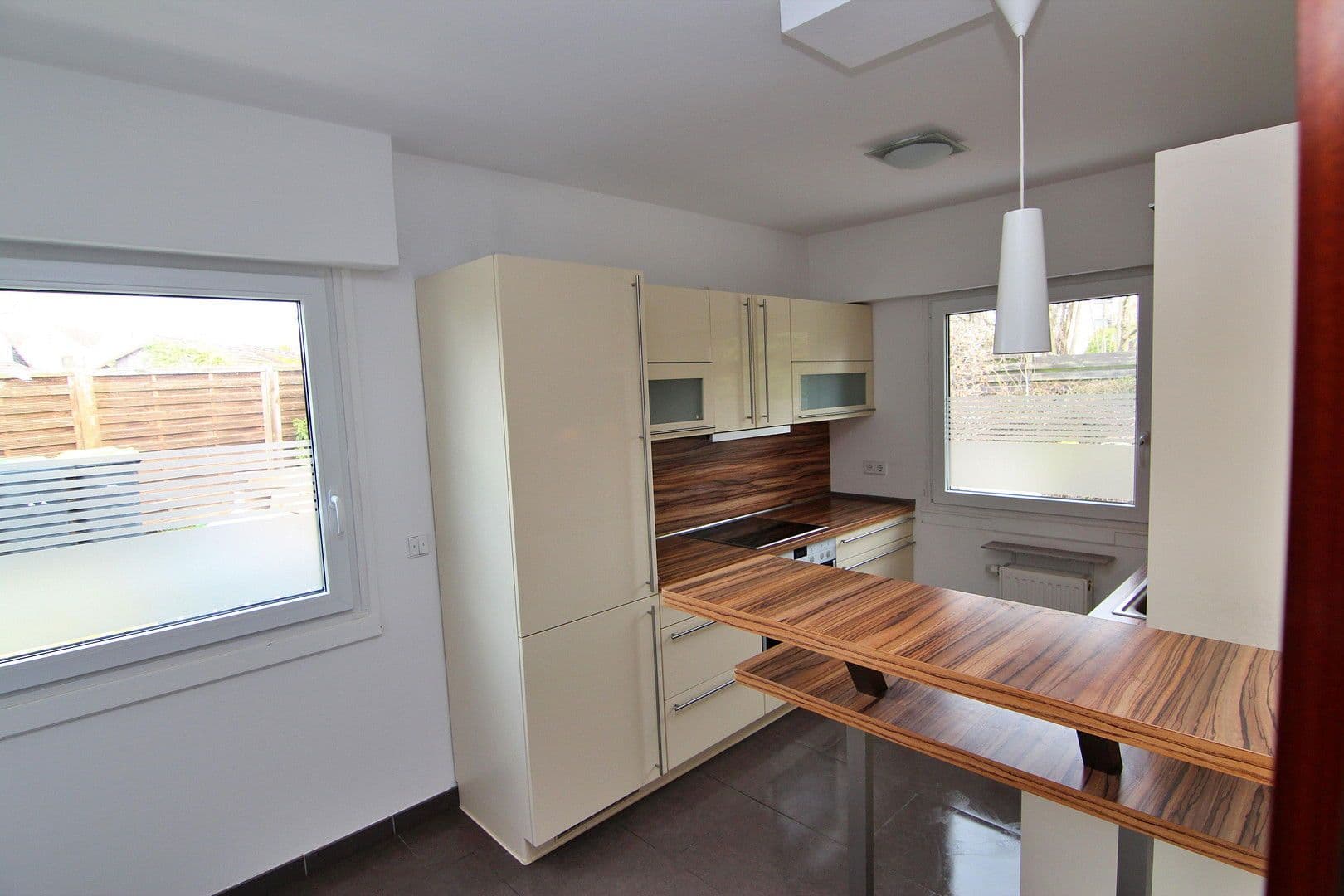 Prodej domu 220 m², pozemek 487 m², Königsberger Str. 16, Meckenheim, Severní Porýní-Vestfálsko Prodej domu 220 m², pozemek 487 m², Königsberger Str. 16, Meckenheim, Severní Porýní-Vestfálsko