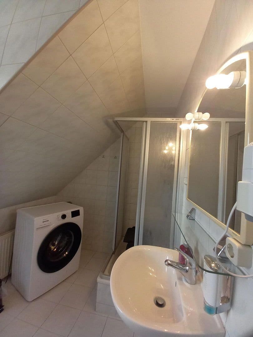 Prodej bytu 3+1 70 m², Wernesgrüner Straße 39 d, Rodewisch, Sasko Prodej bytu 3+1 70 m², Wernesgrüner Straße 39 d, Rodewisch, Sasko