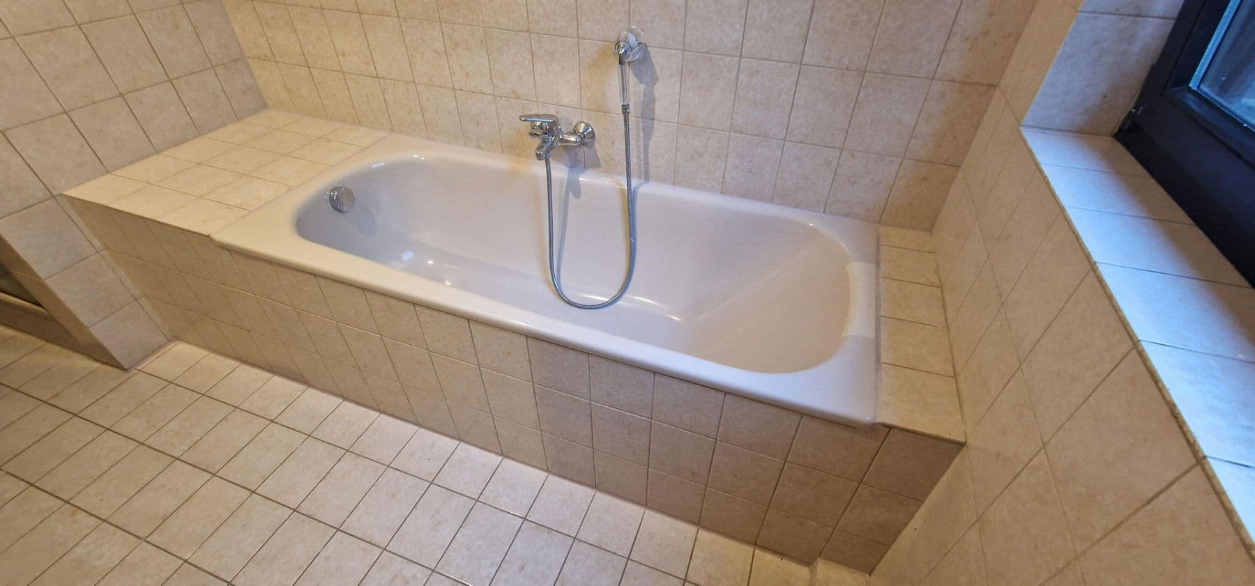 Prodej bytu 4+1 136 m², Köln (Eil), Severní Porýní-Vestfálsko Prodej bytu 4+1 136 m², Köln (Eil), Severní Porýní-Vestfálsko