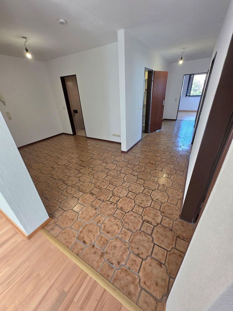 Prodej bytu 4+1 136 m², Köln (Eil), Severní Porýní-Vestfálsko Prodej bytu 4+1 136 m², Köln (Eil), Severní Porýní-Vestfálsko