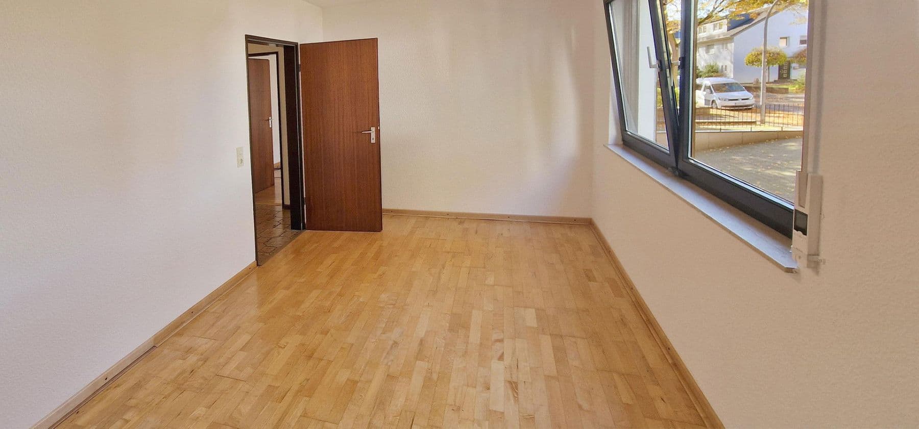 Prodej bytu 4+1 136 m², Köln (Eil), Severní Porýní-Vestfálsko Prodej bytu 4+1 136 m², Köln (Eil), Severní Porýní-Vestfálsko