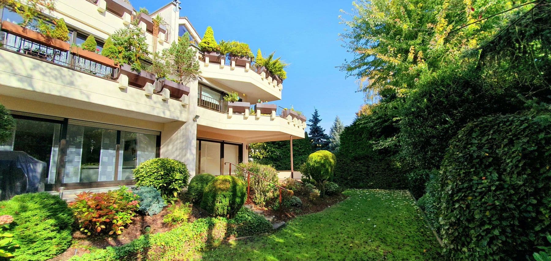 Prodej bytu 4+1 136 m², Köln (Eil), Severní Porýní-Vestfálsko Prodej bytu 4+1 136 m², Köln (Eil), Severní Porýní-Vestfálsko