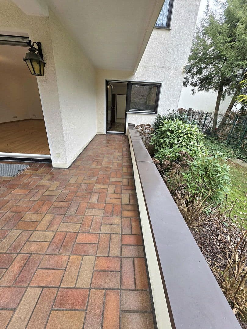 Prodej bytu 4+1 136 m², Köln (Eil), Severní Porýní-Vestfálsko Prodej bytu 4+1 136 m², Köln (Eil), Severní Porýní-Vestfálsko