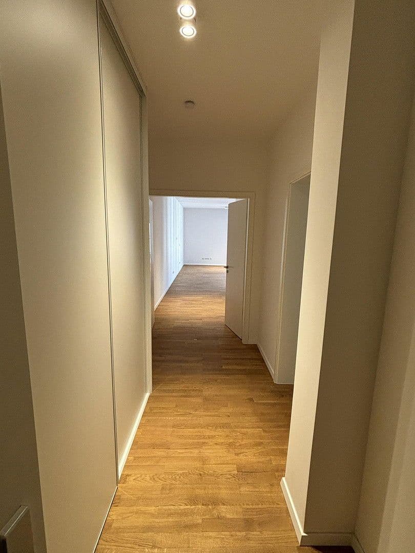 Pronájem bytu 2+kk 77 m², Mainluststraße 13, Frankfurt am Main, Hessen Pronájem bytu 2+kk 77 m², Mainluststraße 13, Frankfurt am Main, Hessen