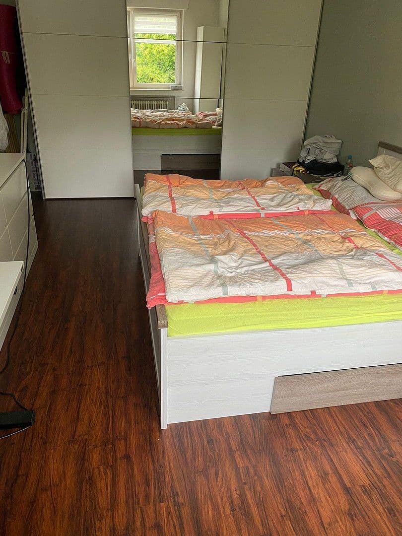 Pronájem bytu 2+1 65 m², Hürth, Severní Porýní-Vestfálsko Pronájem bytu 2+1 65 m², Hürth, Severní Porýní-Vestfálsko