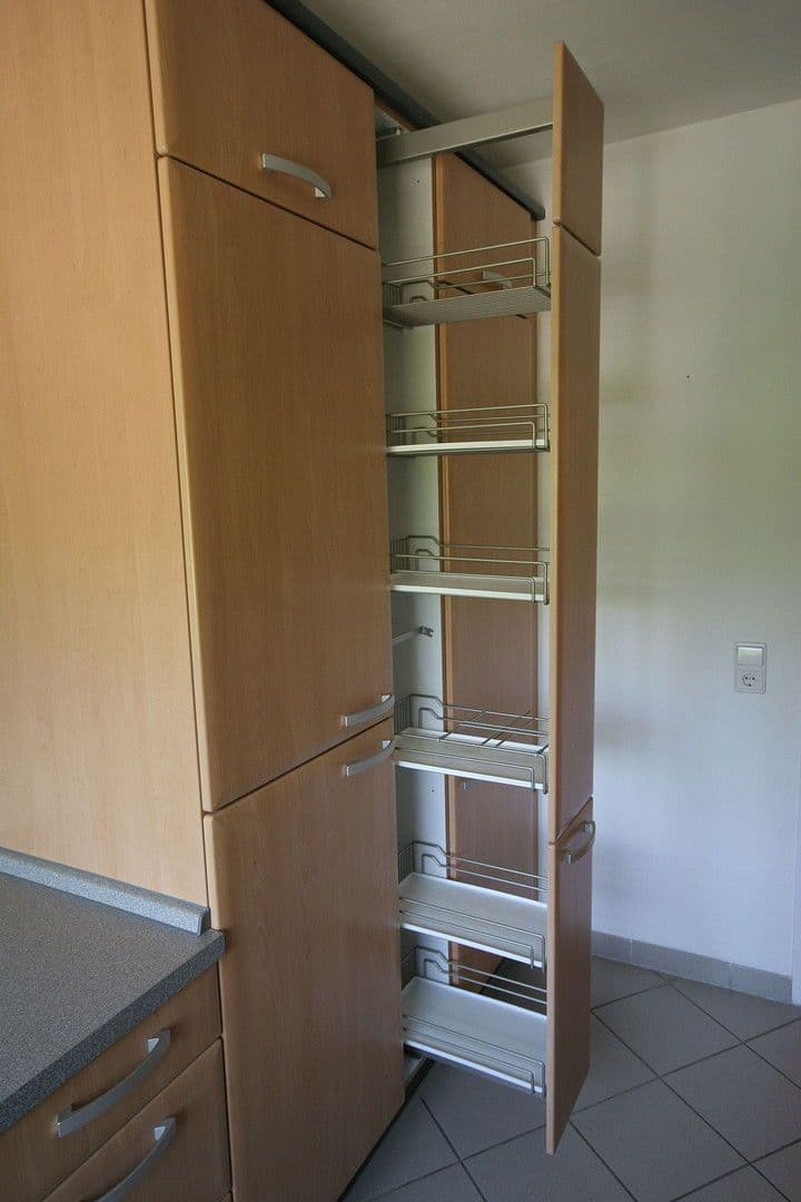 Pronájem bytu 2+1 65 m², Hürth, Severní Porýní-Vestfálsko Pronájem bytu 2+1 65 m², Hürth, Severní Porýní-Vestfálsko