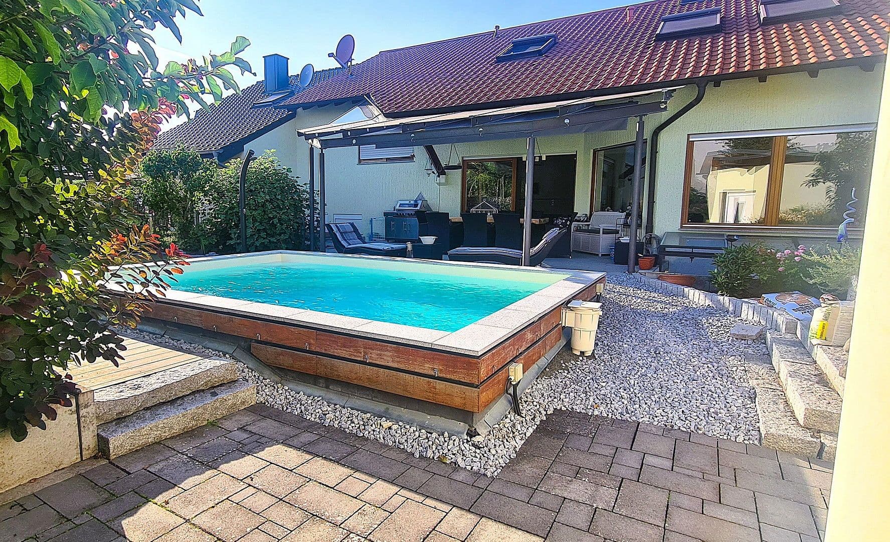 Prodej domu 235 m², pozemek 427 m², Ludwigshafen, Porýní-Falc Prodej domu 235 m², pozemek 427 m², Ludwigshafen, Porýní-Falc