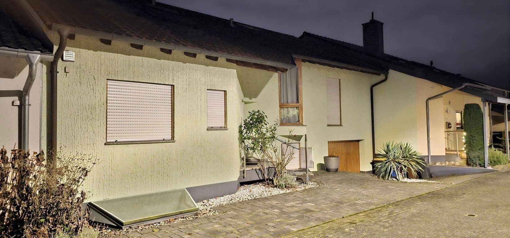 Prodej domu 235 m², pozemek 427 m², Ludwigshafen, Porýní-Falc Prodej domu 235 m², pozemek 427 m², Ludwigshafen, Porýní-Falc