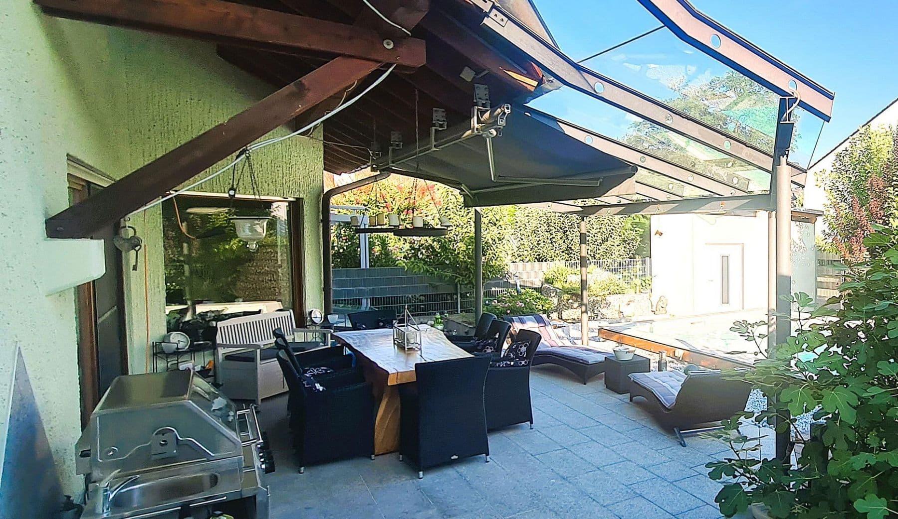 Prodej domu 235 m², pozemek 427 m², Ludwigshafen, Porýní-Falc Prodej domu 235 m², pozemek 427 m², Ludwigshafen, Porýní-Falc