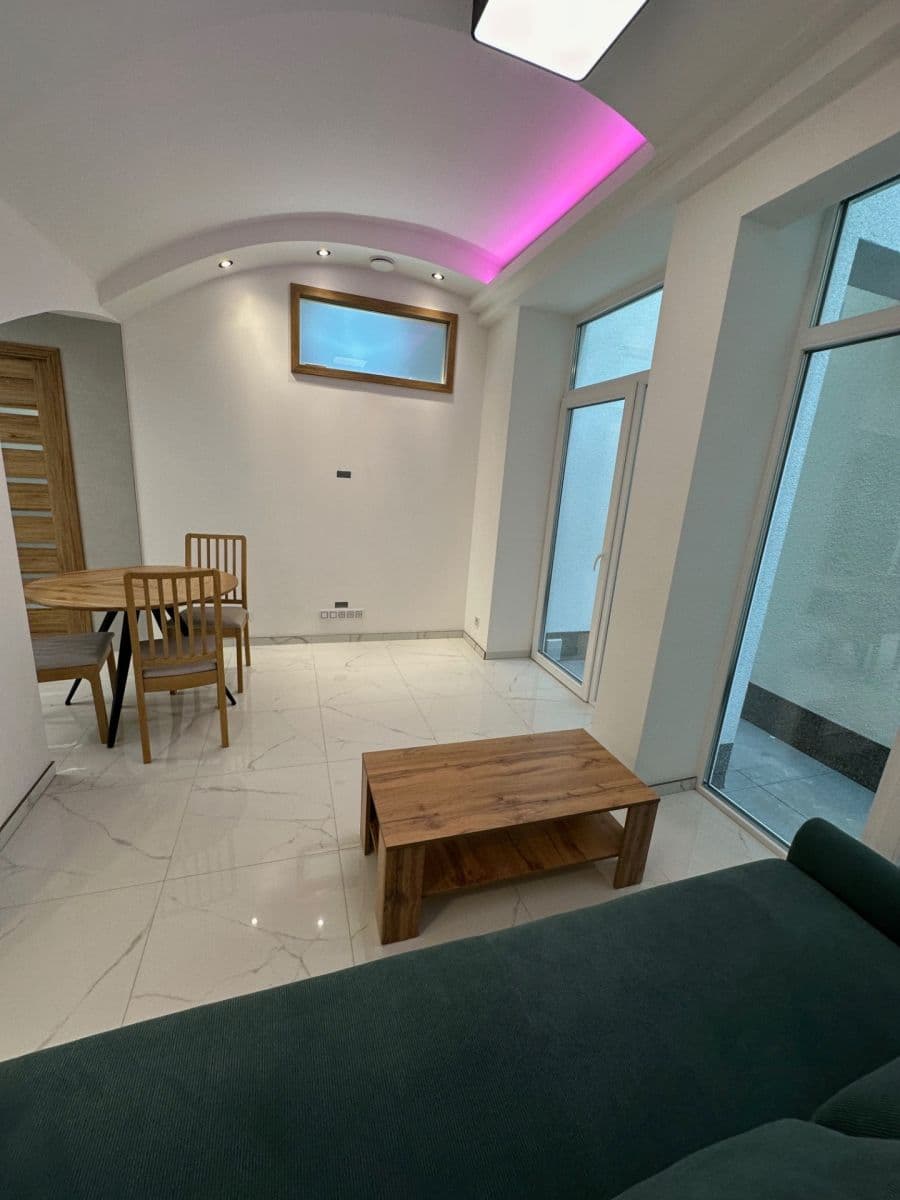 Pronájem bytu 2+kk 48 m², Sokolovská, Praha, Praha Pronájem bytu 2+kk 48 m², Sokolovská, Praha, Praha