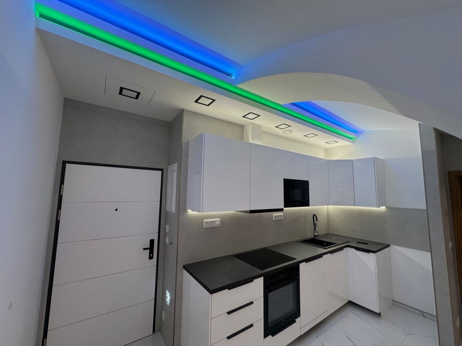 Pronájem bytu 2+kk 48 m², Sokolovská, Praha, Praha Pronájem bytu 2+kk 48 m², Sokolovská, Praha, Praha