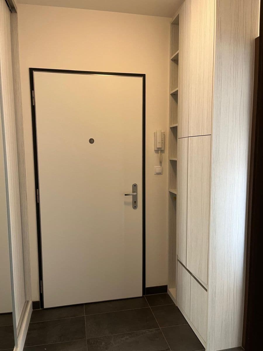 Pronájem bytu 1+kk 33 m², Kačírkova, Praha, Praha Pronájem bytu 1+kk 33 m², Kačírkova, Praha, Praha