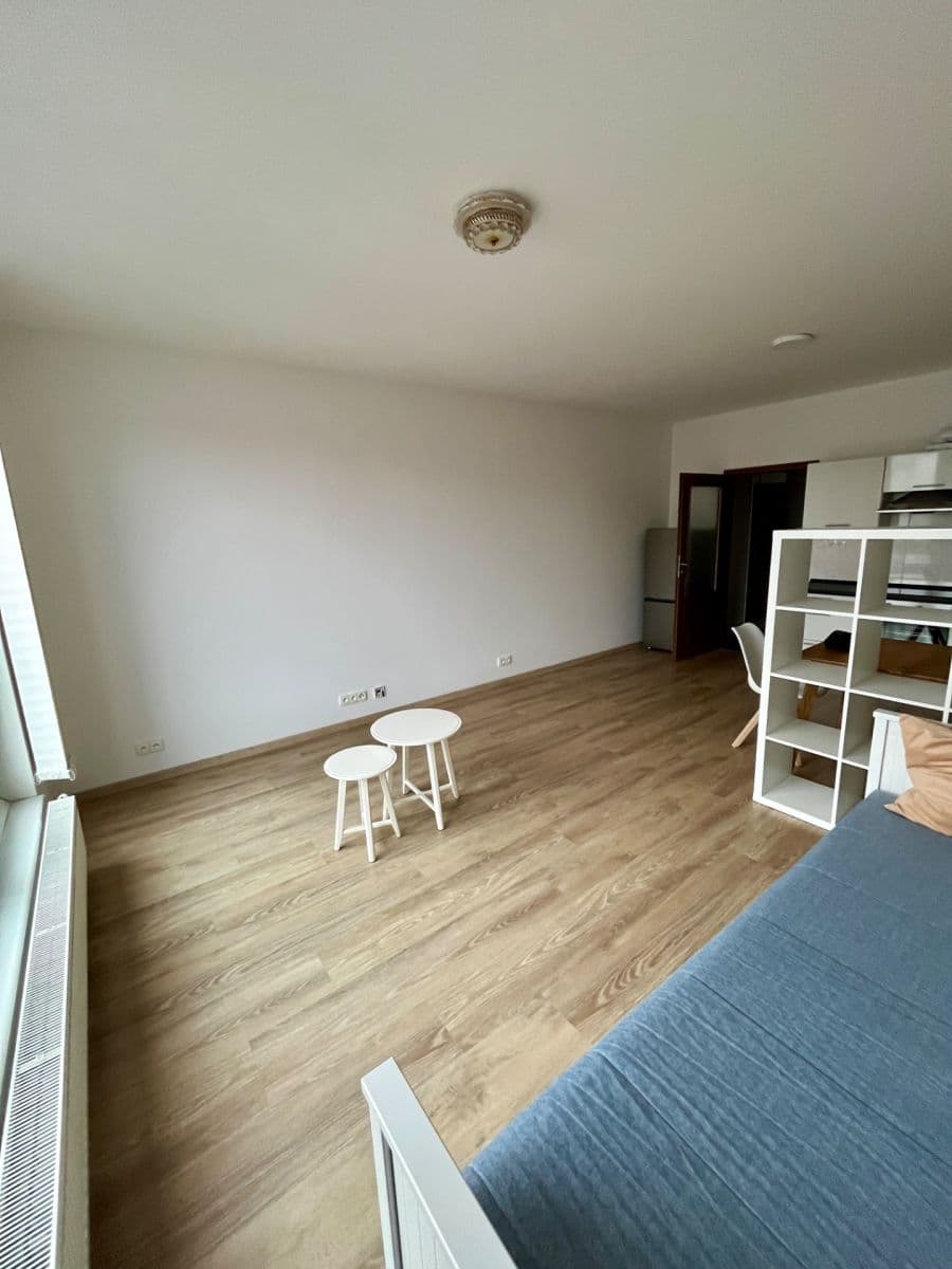 Pronájem bytu 1+kk 35 m², Stehlíkova, Plzeň, Plzeňský kraj Pronájem bytu 1+kk 35 m², Stehlíkova, Plzeň, Plzeňský kraj