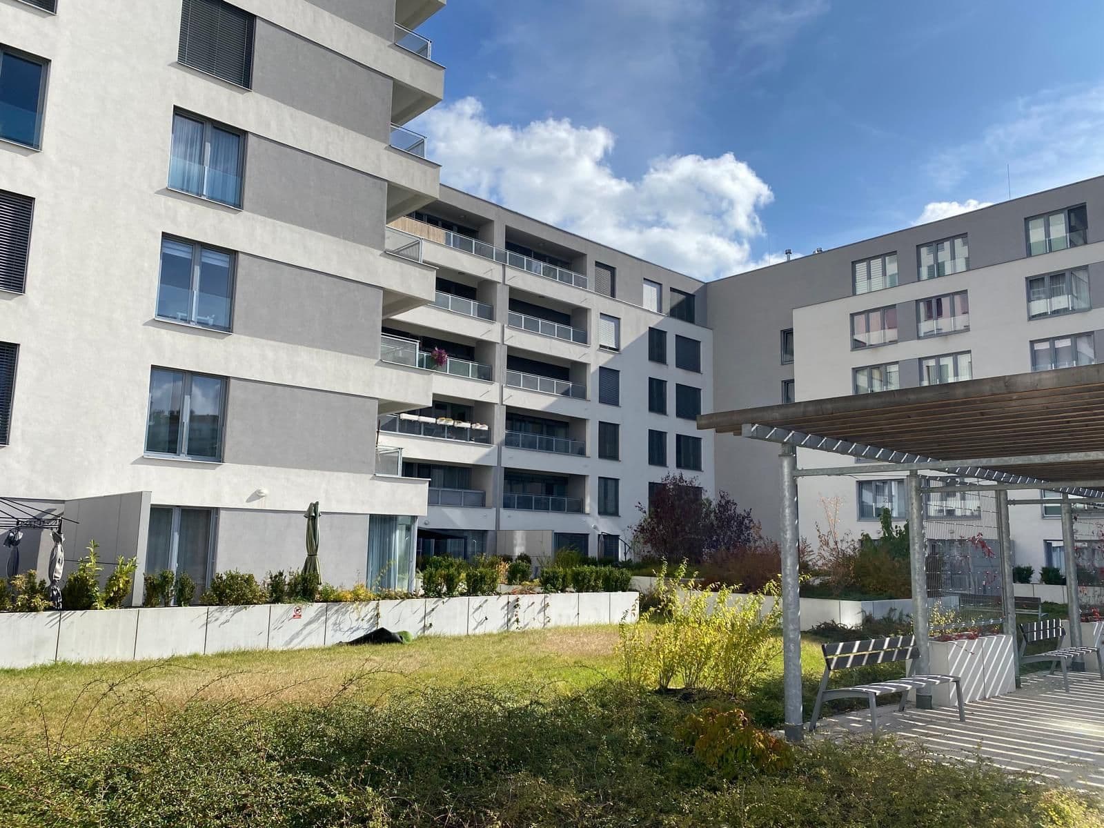 Pronájem bytu 1+kk 35 m², Stehlíkova, Plzeň, Plzeňský kraj Pronájem bytu 1+kk 35 m², Stehlíkova, Plzeň, Plzeňský kraj