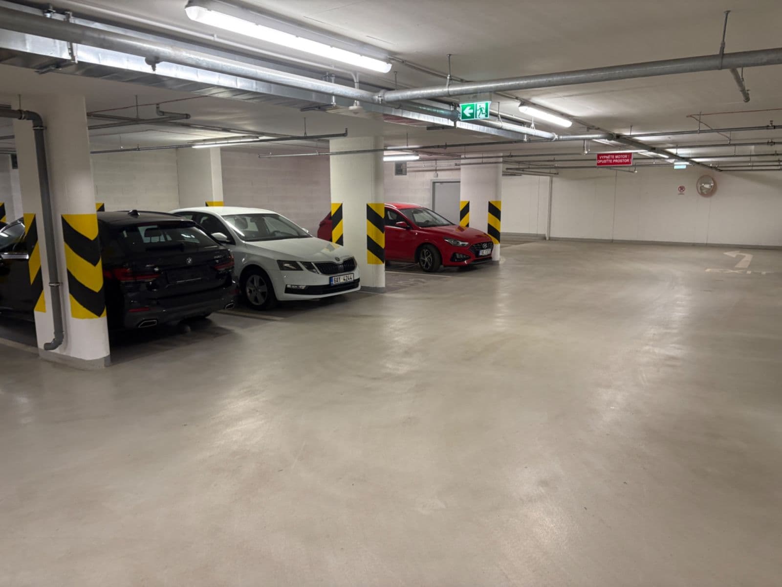 Prodej garáže 13 m², Breitfeldova, Praha, Praha Prodej garáže 13 m², Breitfeldova, Praha, Praha